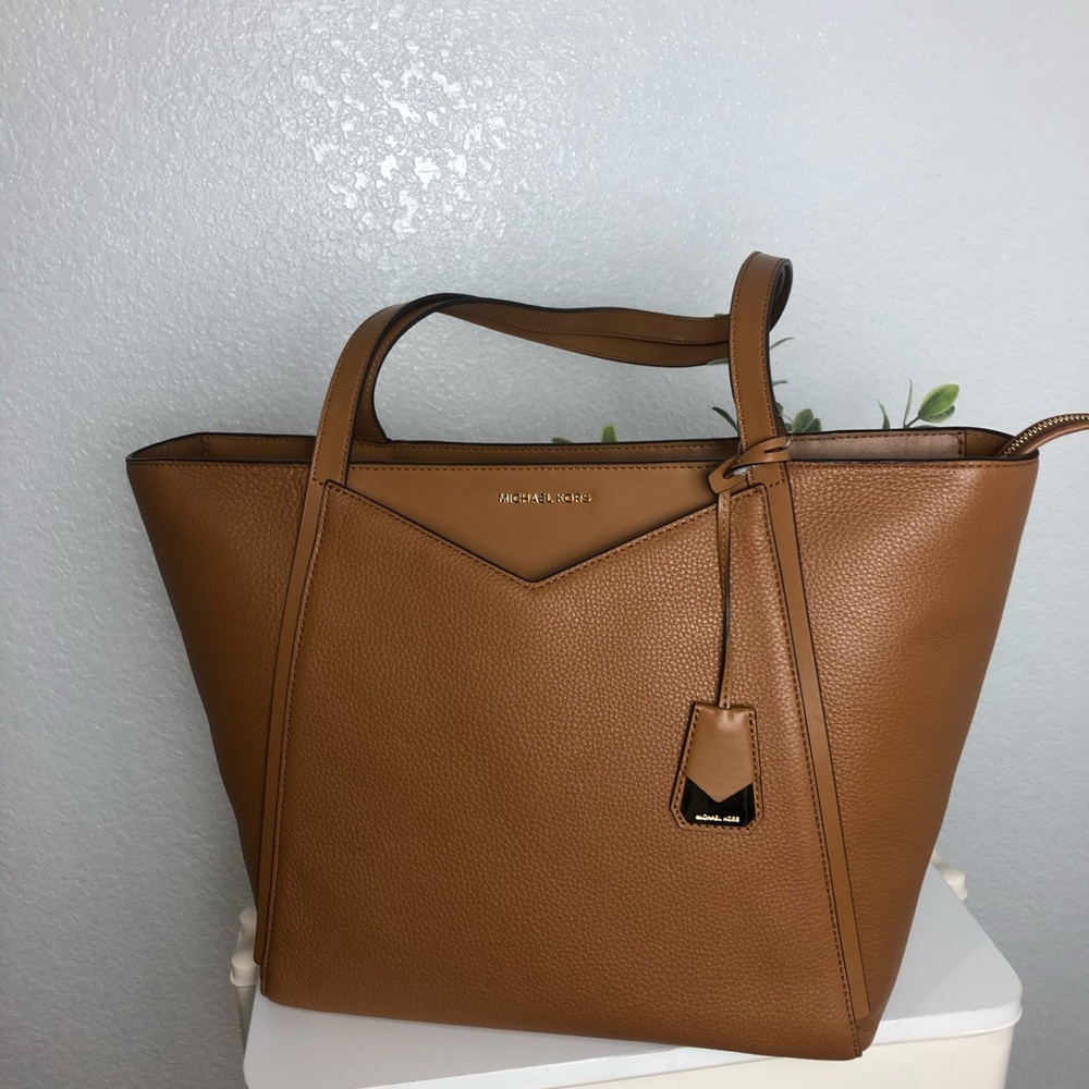 Gently Used Micheal Kors Tote